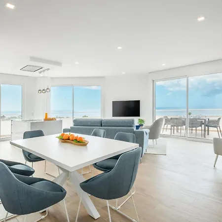 Διαμέρισμα Ocean & Beach 2 With Pool By Homing