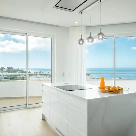 Ocean & Beach 2 With Pool By Homing Lagos