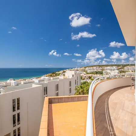 Ocean & Beach 2 With Pool By Homing Apartamento *